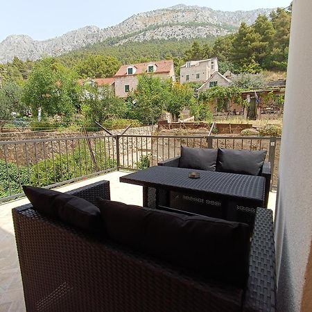 Apartment Ravnice Omiš Buitenkant foto