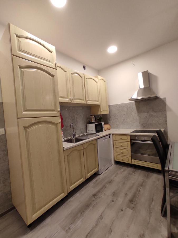 Apartment Ravnice Omiš Buitenkant foto