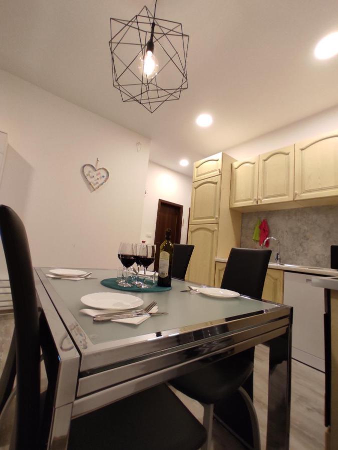 Apartment Ravnice Omiš Buitenkant foto