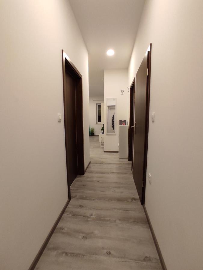 Apartment Ravnice Omiš Buitenkant foto