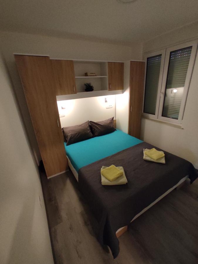 Apartment Ravnice Omiš Buitenkant foto