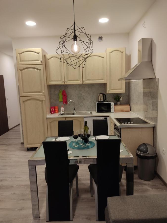 Apartment Ravnice Omiš Buitenkant foto