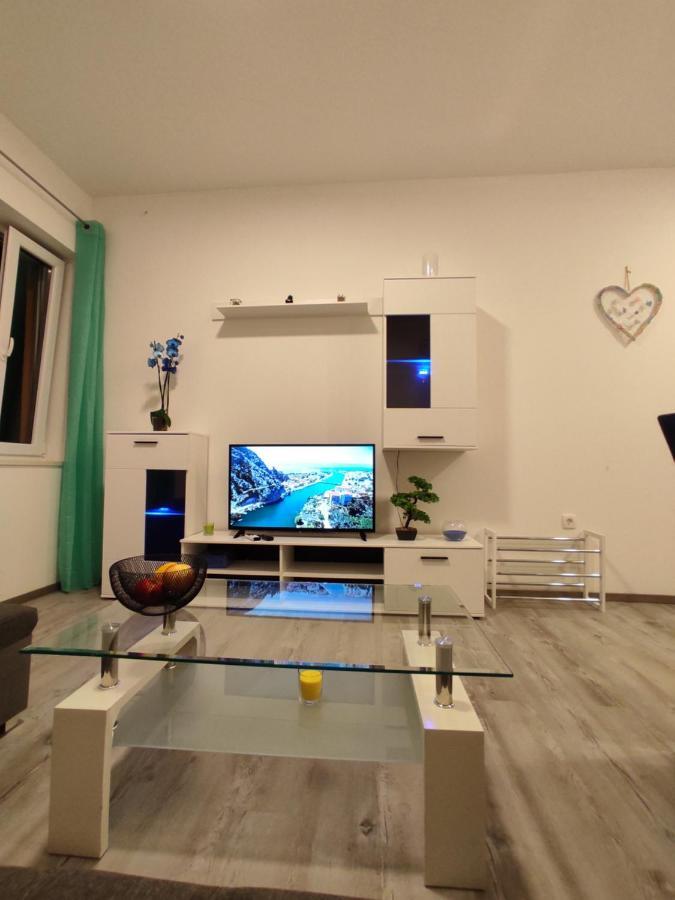 Apartment Ravnice Omiš Buitenkant foto